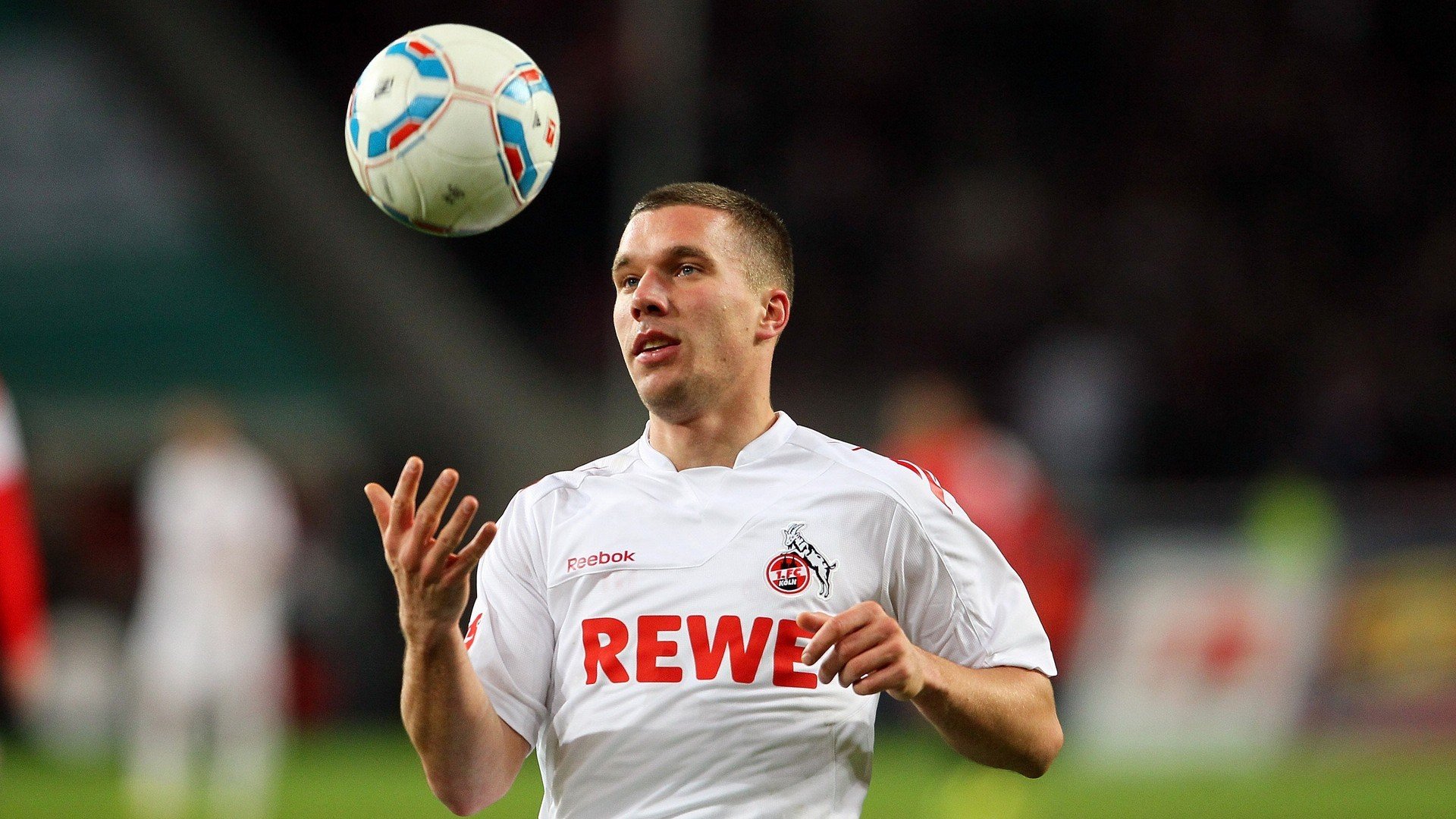 欧洲杯赛事中的深度媒体合作，欧洲杯互动